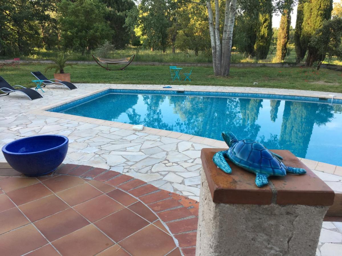 Le Chene Et L'Eau Bed and Breakfast Roquebrune-sur-Argens Eksteriør billede