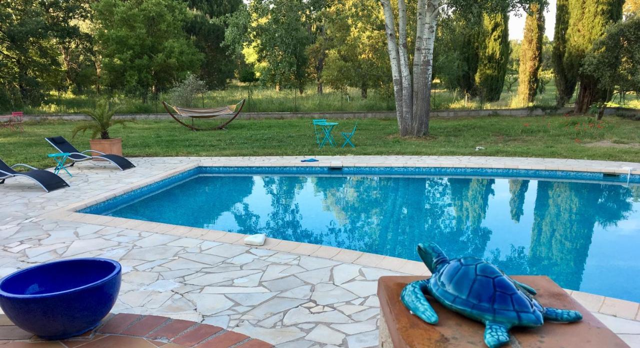 Le Chene Et L'Eau Bed and Breakfast Roquebrune-sur-Argens Eksteriør billede